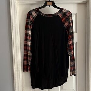 Amaryllis Black and Plaid Tunic Top